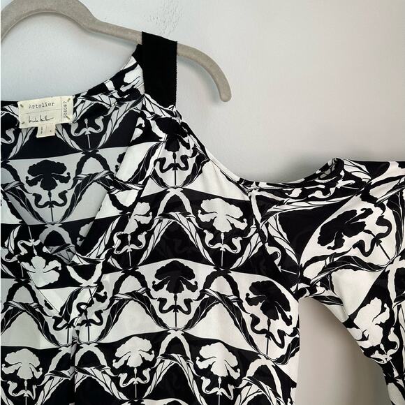 Nicole Miller Artelier Black Silk Cold Shoulder Blouse Women's Large - Picture 5 of 5